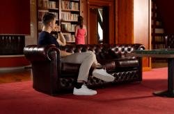 image hosted at ImgDrive.net