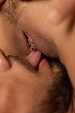 image hosted at ImgDrive.net