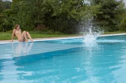 image hosted at ImgDrive.net