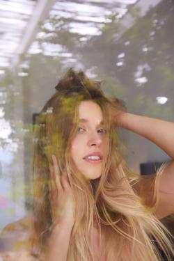 image hosted at ImgDrive.net