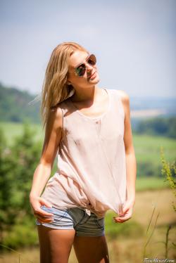 image hosted at ImgDrive.net