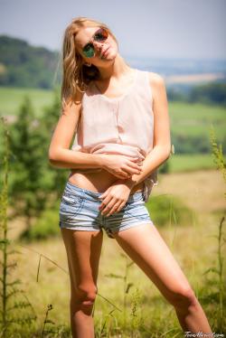 image hosted at ImgDrive.net