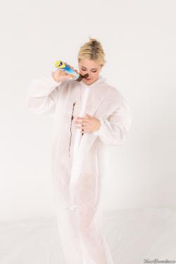 image hosted at ImgDrive.net