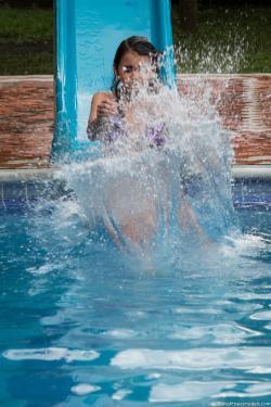 image hosted at ImgDrive.net