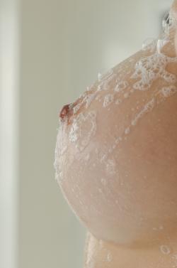 image hosted at ImgDrive.net