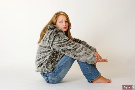 [Image: 683583de2c556.jpg]