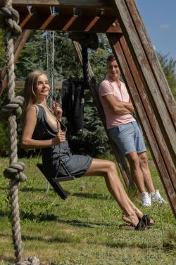 image hosted at ImgDrive.net