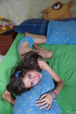 image hosted at ImgDrive.net