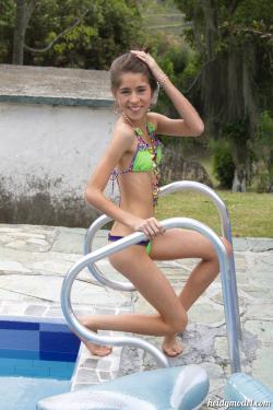 image hosted at ImgDrive.net