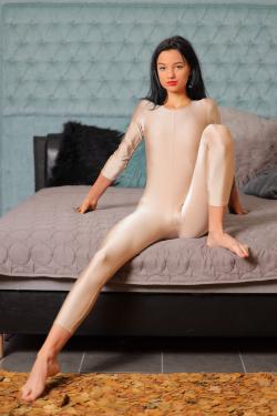 image hosted at ImgDrive.net