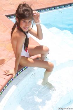 image hosted at ImgDrive.net