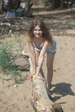 image hosted at ImgDrive.net