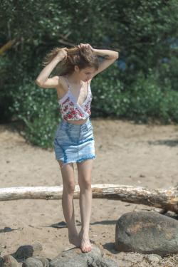 image hosted at ImgDrive.net