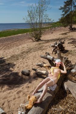 image hosted at ImgDrive.net