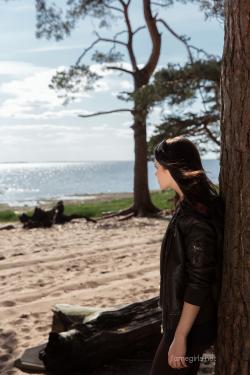 image hosted at ImgDrive.net