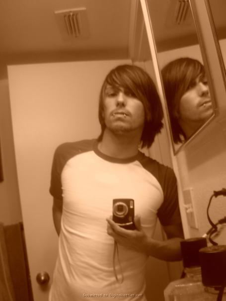 [Image: 68e814998fccb.jpg]