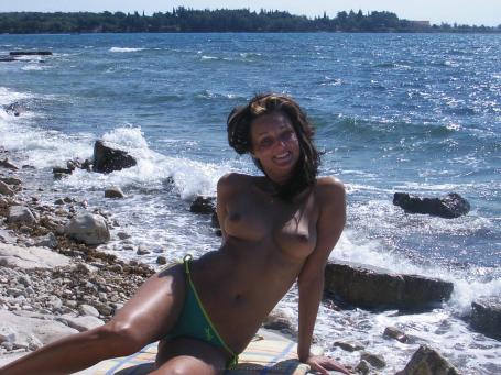 [Image: 68e81561735c5.jpg]