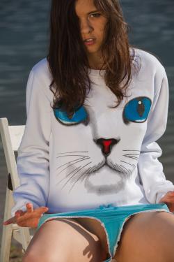 image hosted at ImgDrive.net