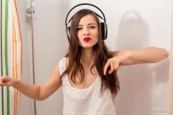 image hosted at ImgDrive.net