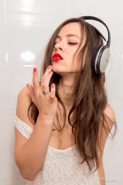 image hosted at ImgDrive.net