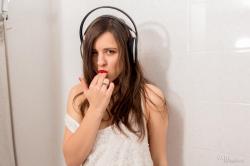 image hosted at ImgDrive.net