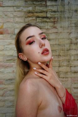 image hosted at ImgDrive.net