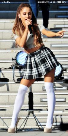 ARIANA GRANDE.LEGS.91.jpg image hosted at ImgDrive.net