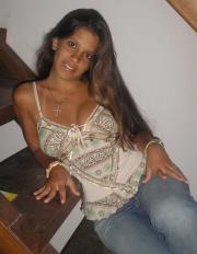 Marina Souza Caratinga orkut 260909 - 13.jpg image hosted at ImgDrive.net