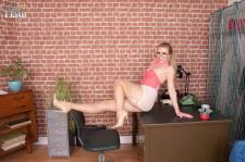 Michelle Moist - Sexy Stockings, Designer Heels-g79fr8tfox.jpg