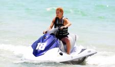 Michelle Hunziker - Beach Candids in Miami-77l5ewlhj0.jpg