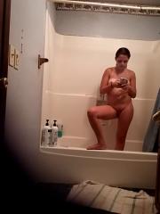 6563e95c101c5 Spying on girl with model qualities all naked in bathroom