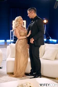 image hosted at ImgDrive.net