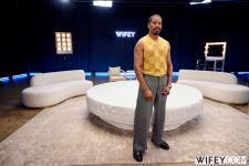 image hosted at ImgDrive.net