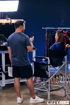 image hosted at ImgDrive.net