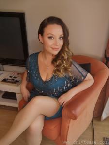 image hosted at ImgDrive.net