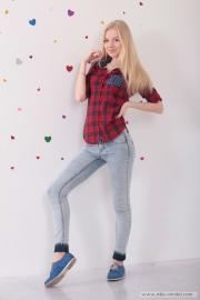 [Image: 69bbf9e4142e5.jpg]