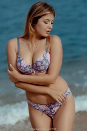 [Image: 69dd1a359057f.jpg]